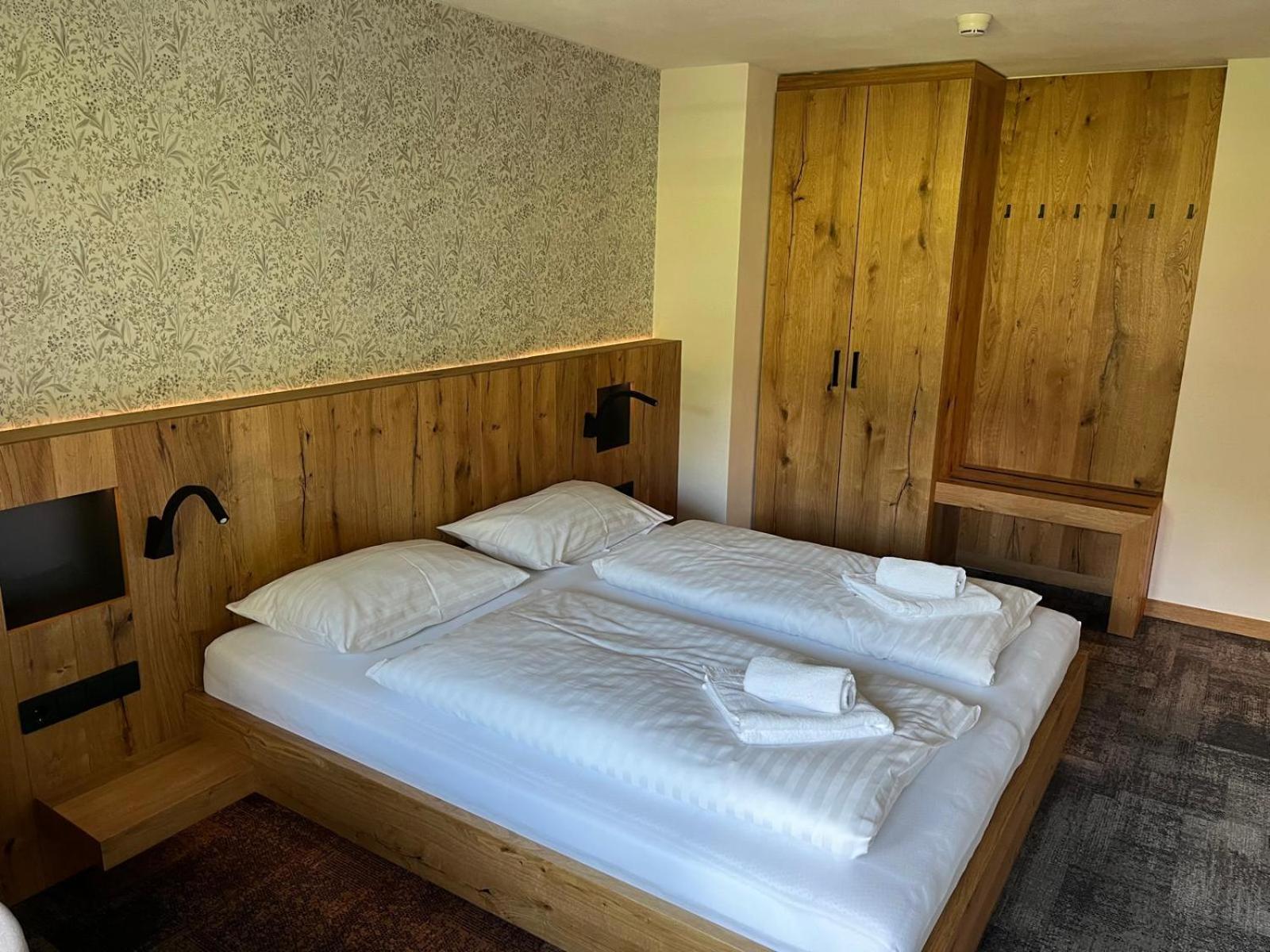 Tieflehner Hof Pitztalhaus Hotel Sankt Leonhard im Pitztal Exterior photo